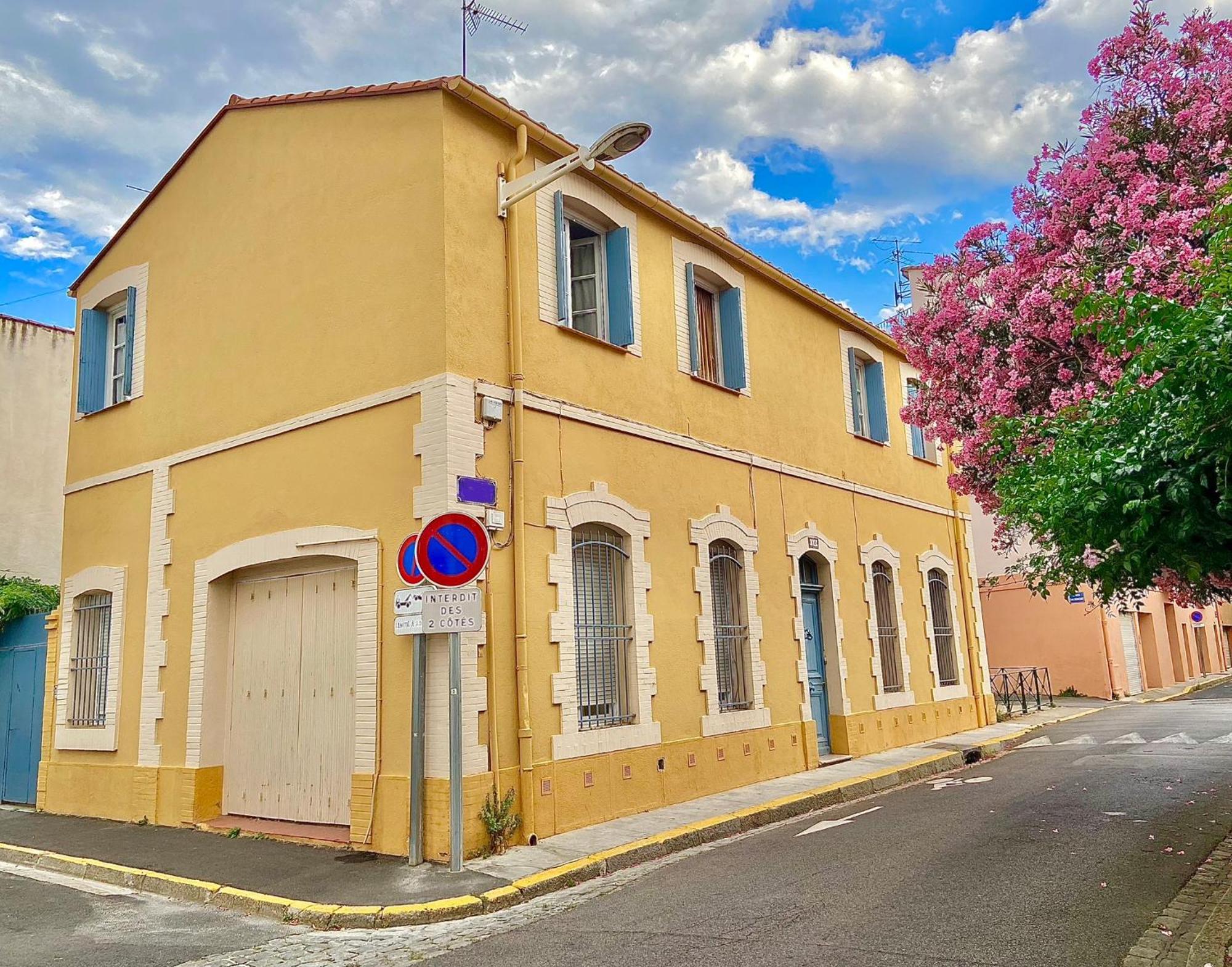 The Yellow House Perpignan
